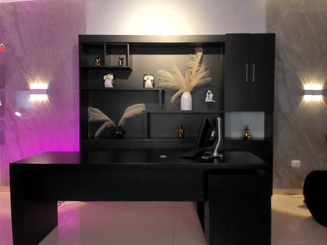 NiaSalvatore live cam on BongaCams