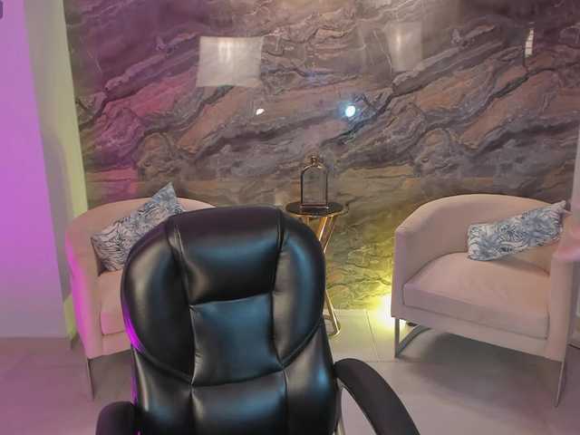 NiaSalvatore live cam on BongaCams