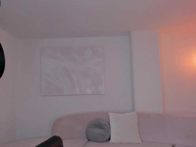 NiaSalvatore's BongaCams show and profile