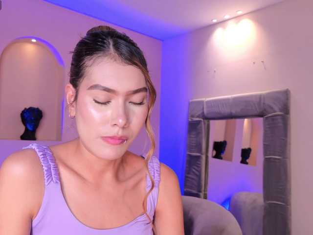 NiaSalvatore live cam on BongaCams