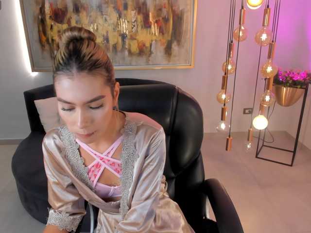 NiaSalvatore live cam on BongaCams