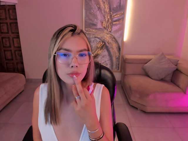 NiaSalvatore live cam on BongaCams
