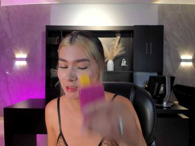 NiaSalvatore live cam on BongaCams