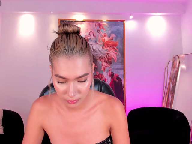 NiaSalvatore live cam on BongaCams