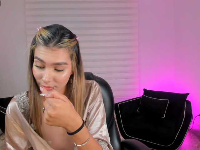 NiaSalvatore live cam on BongaCams