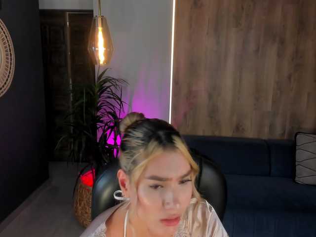 NiaSalvatore live cam on BongaCams