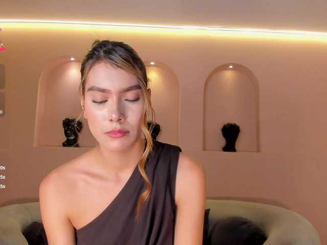 NiaSalvatore live cam on BongaCams