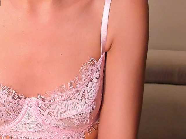 NiaSalvatore live cam on BongaCams