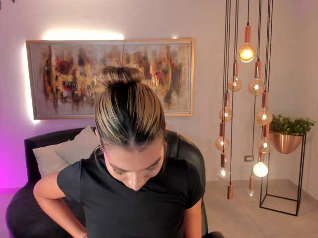 NiaSalvatore live cam on BongaCams
