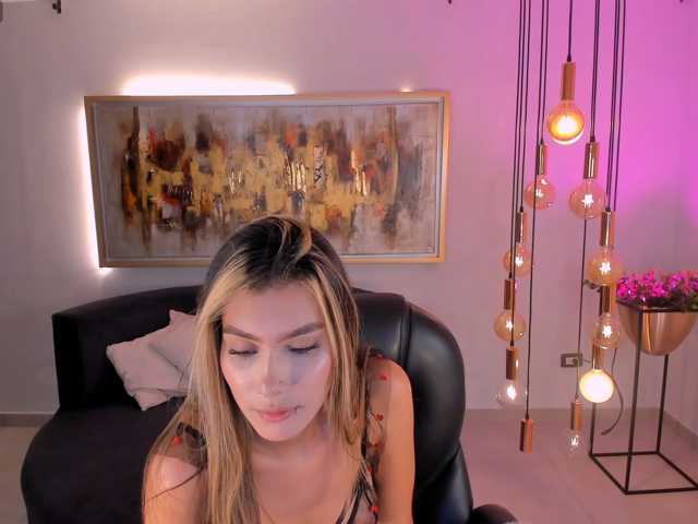 NiaSalvatore live cam on BongaCams