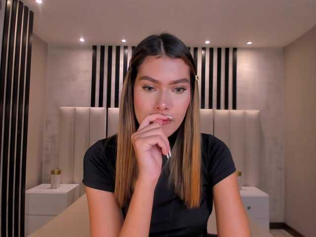 NiaSalvatore live cam on BongaCams