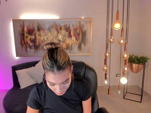 NiaSalvatore live cam on BongaCams