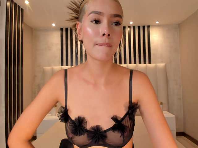 NiaSalvatore live cam on BongaCams