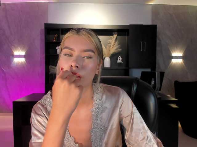 NiaSalvatore live cam on BongaCams