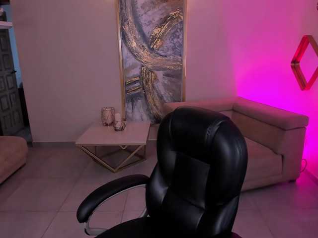 NiaSalvatore, en vivo ahora en BongaCams