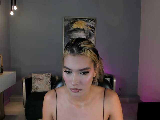 NiaSalvatore live cam on BongaCams