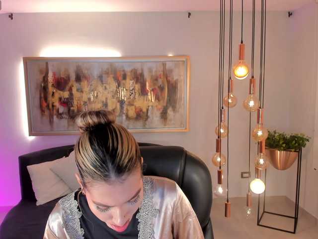 NiaSalvatore live cam on BongaCams