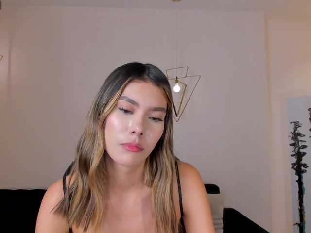 NiaSalvatore live cam on BongaCams