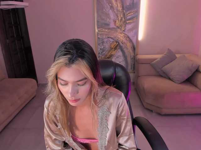 NiaSalvatore live cam on BongaCams