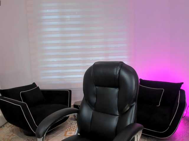NiaSalvatore live cam on BongaCams