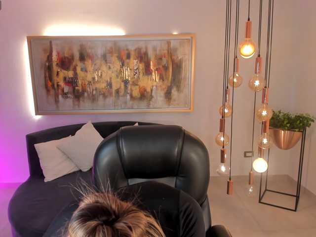 NiaSalvatore live cam on BongaCams