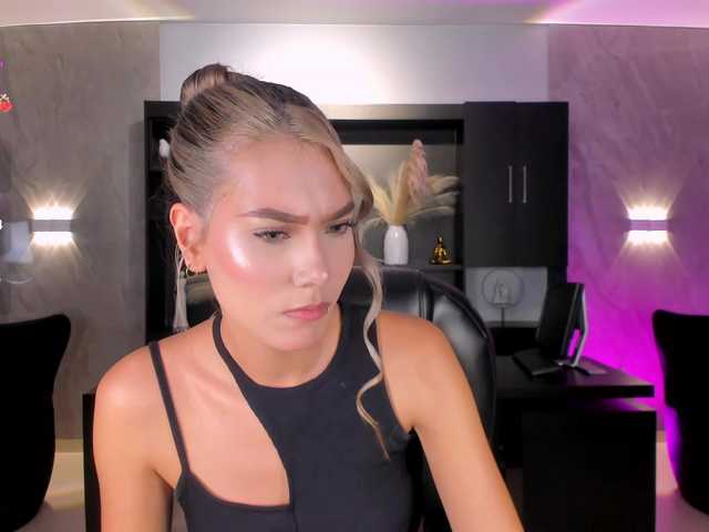 NiaSalvatore live cam on BongaCams