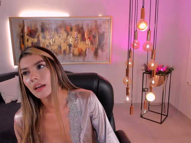 NiaSalvatore live cam on BongaCams