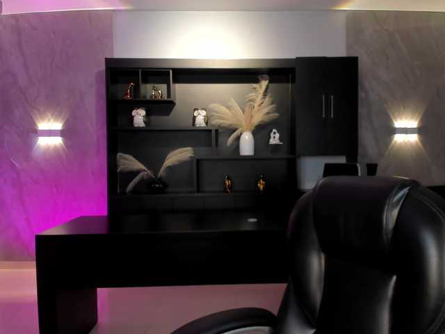 NiaSalvatore live cam on BongaCams