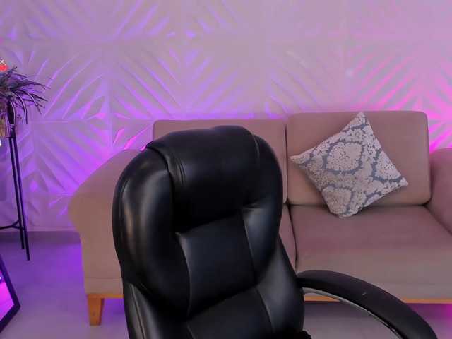 NiaSalvatore live cam on BongaCams