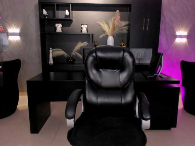 NiaSalvatore live cam on BongaCams