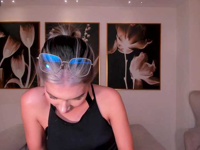 NiaSalvatore live cam on BongaCams