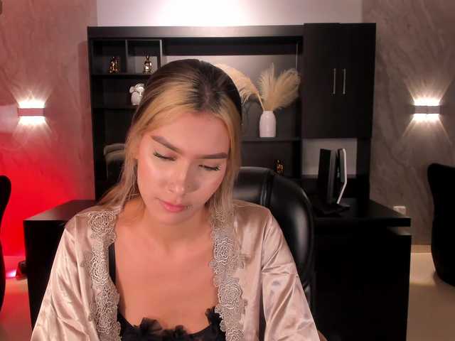 NiaSalvatore live cam on BongaCams