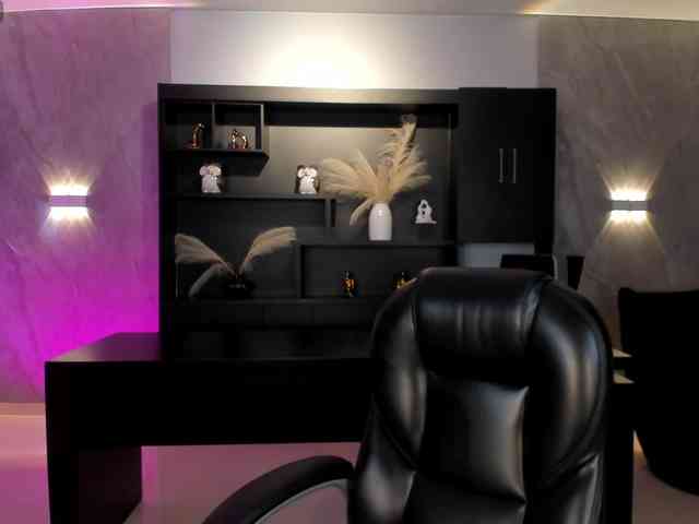 NiaSalvatore webcam