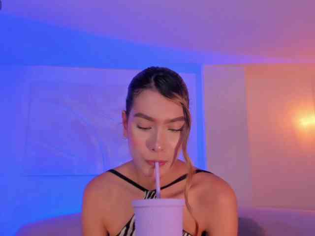 NiaSalvatore Sex Cam Show