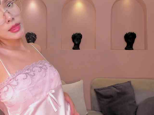 NiaSalvatore Live Webcam on BongaCams