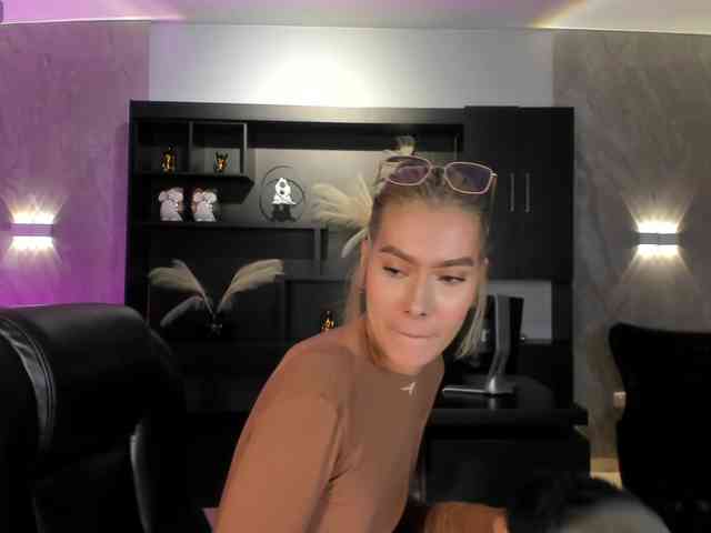 NiaSalvatore webcam