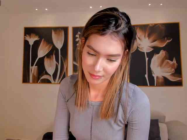NiaSalvatore webcam