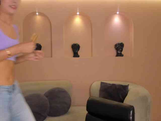 NiaSalvatore webcam