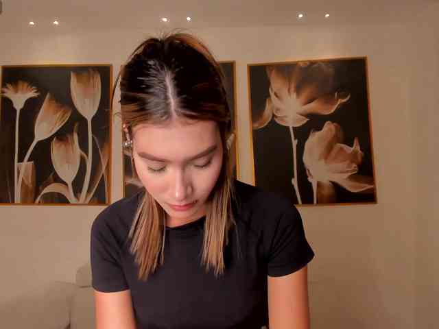 NiaSalvatore webcam