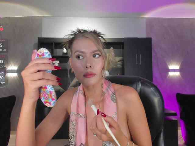 NiaSalvatore Live Webcam on BongaCams