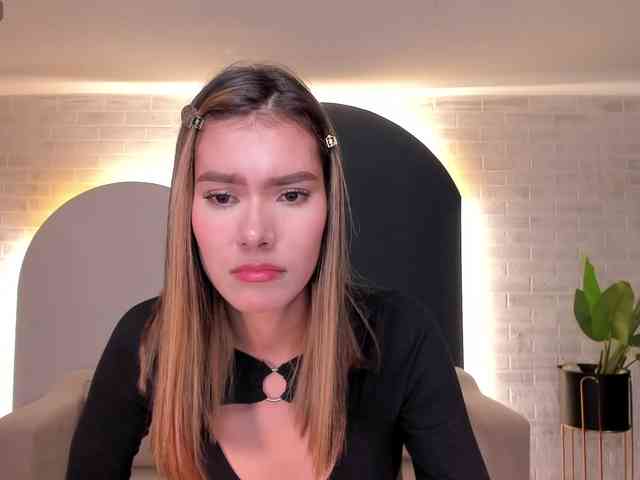 NiaSalvatore webcam