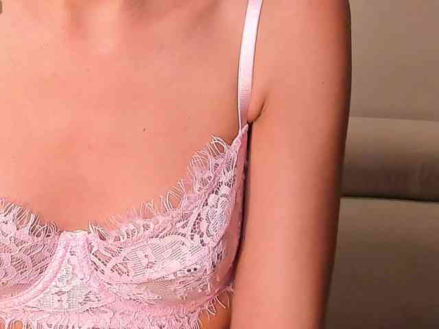 NiaSalvatore Live Webcam on BongaCams