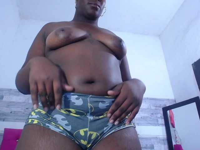 big-black-asss live cam on BongaCams