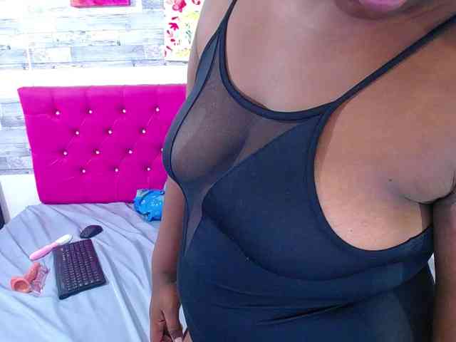 big-black-asss Live Webcam on BongaCams