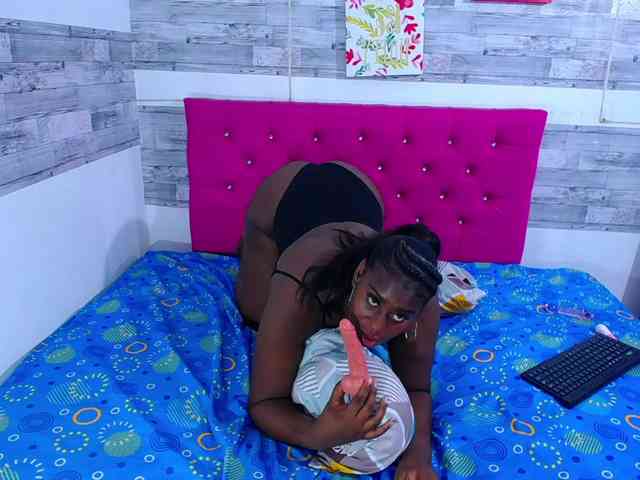 big-black-asss webcam