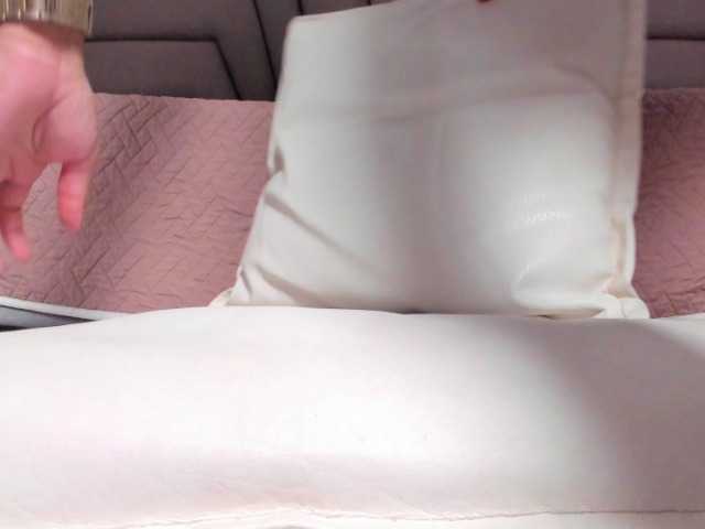 Ashley-Miller26 live cam on BongaCams