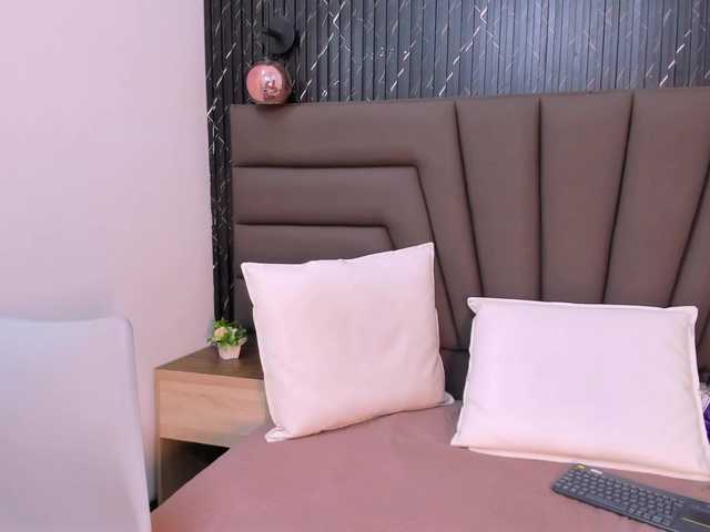 Ashley-Miller26 live webcam show