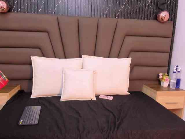 Ashley-Miller26 webcam