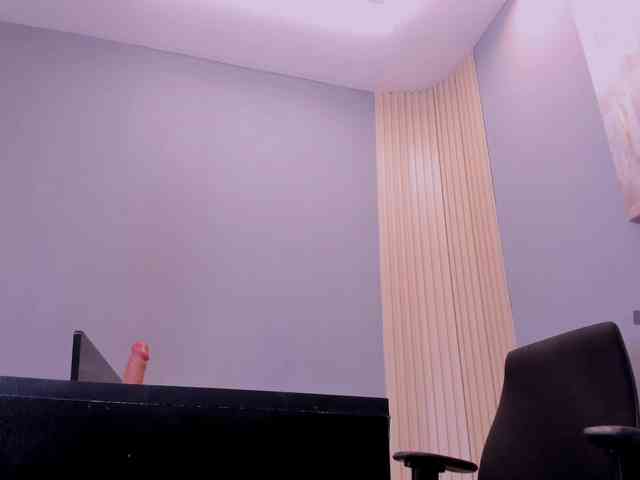 Ashley-Miller26 webcam