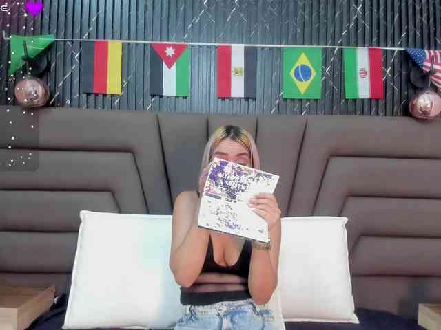 Ashley-Miller26 webcam